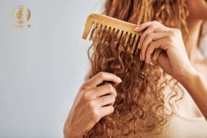 how-to-brush-hair-extensions-thumb