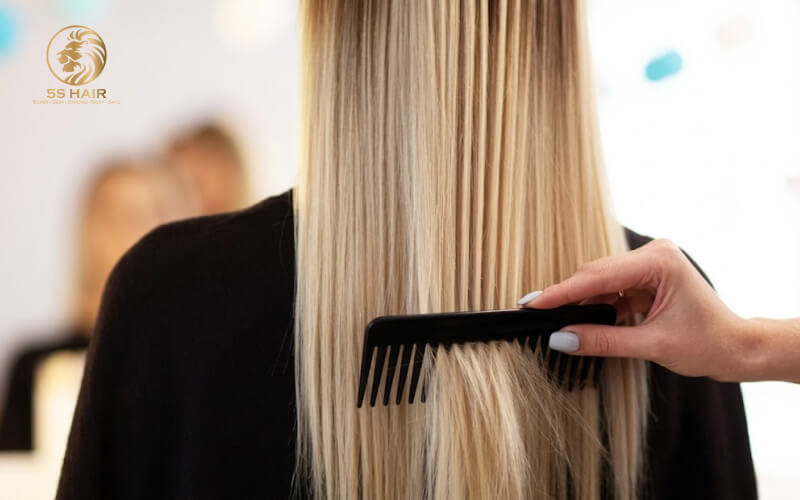 how-to-style-hair-extensions-detangling-before-styling
