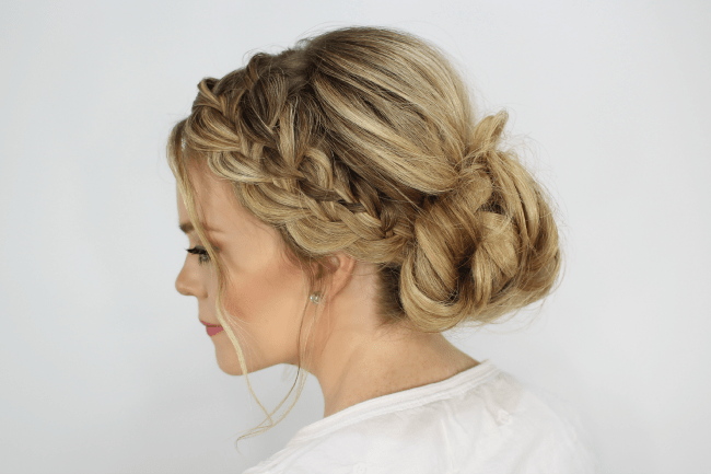 How to hide extensions when putting hair up? A complete guide 11 Braids add texture, movement and natural coverage for extensions